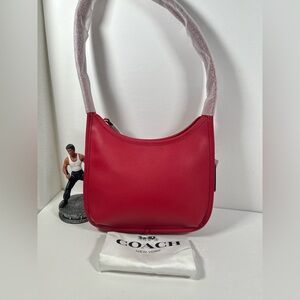 Coach Originals Curve Zip Bag in Brass/Ruby Glovetanned Leather NWT